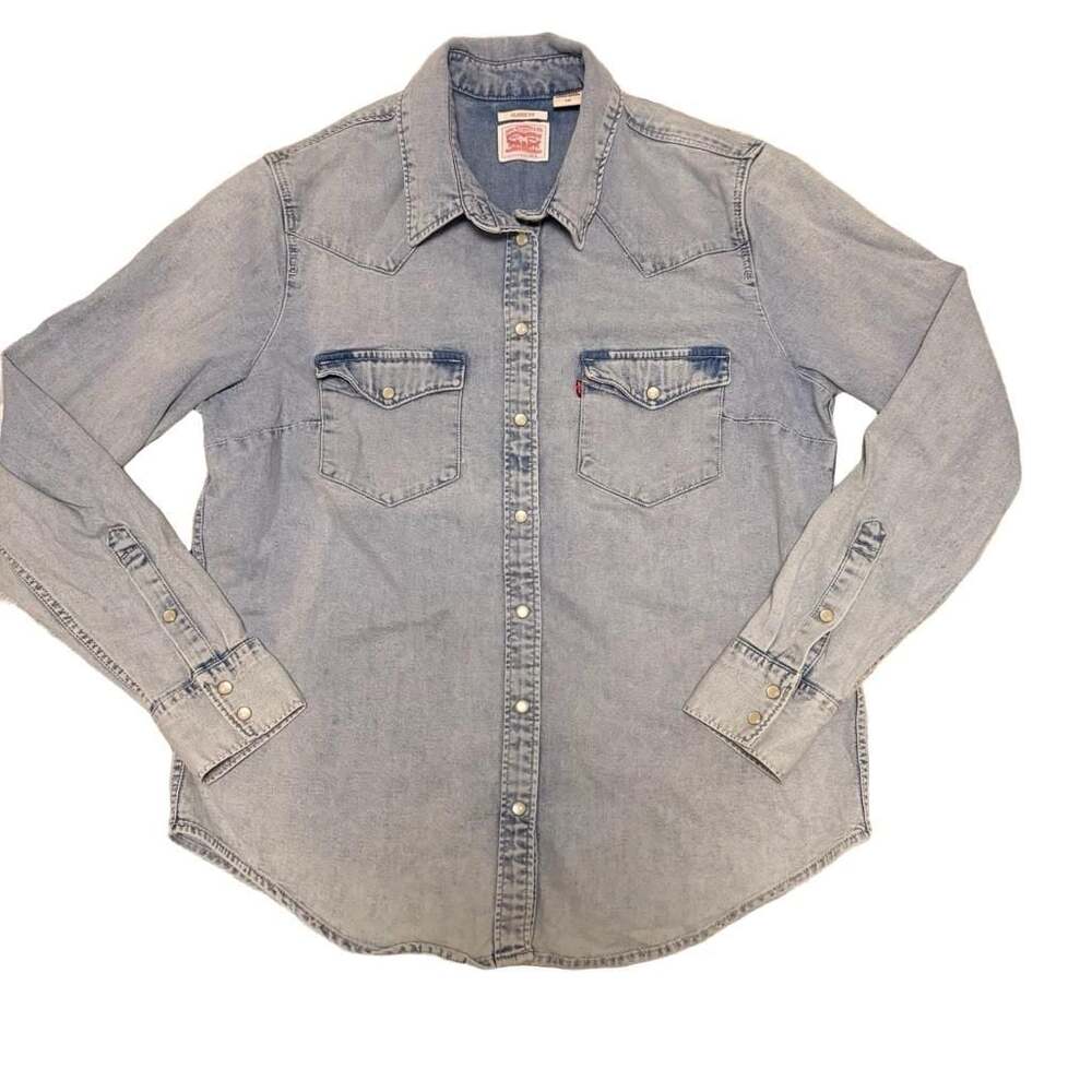 Levi's Denim Shirt Womens L Pearl Snap Light Wash Western Cowgirl Size L